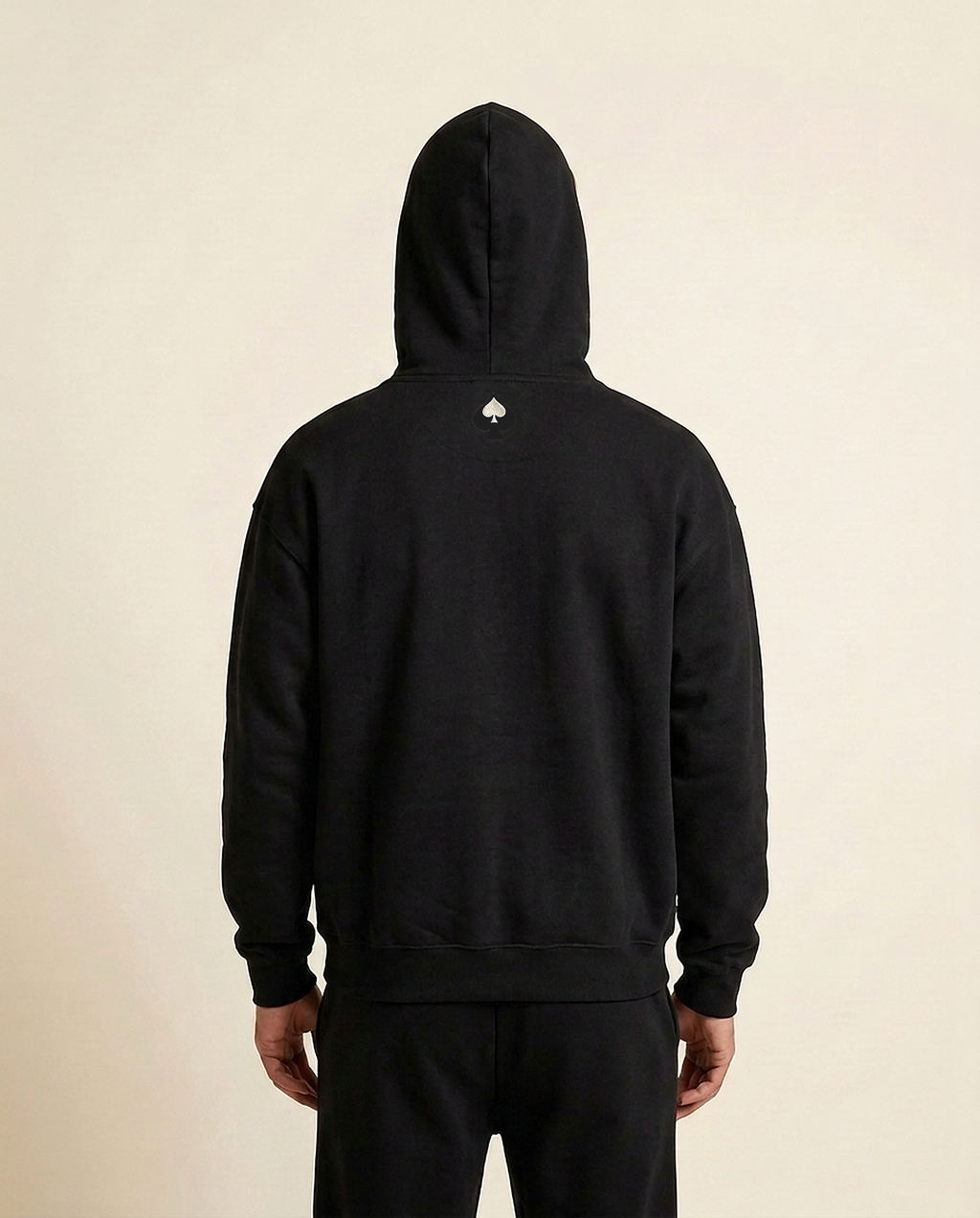 Hoodie Noir — studio dos (brodé)